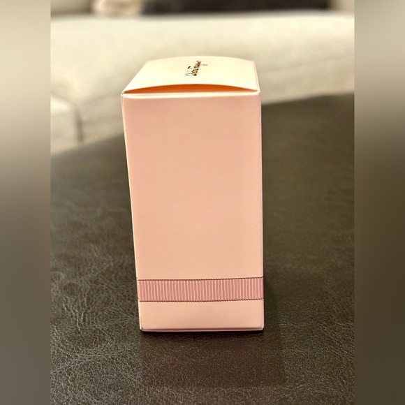 Ferragamo Signorina Eau De Parfum (0.17oz) NWT - Picture 3 of 10
